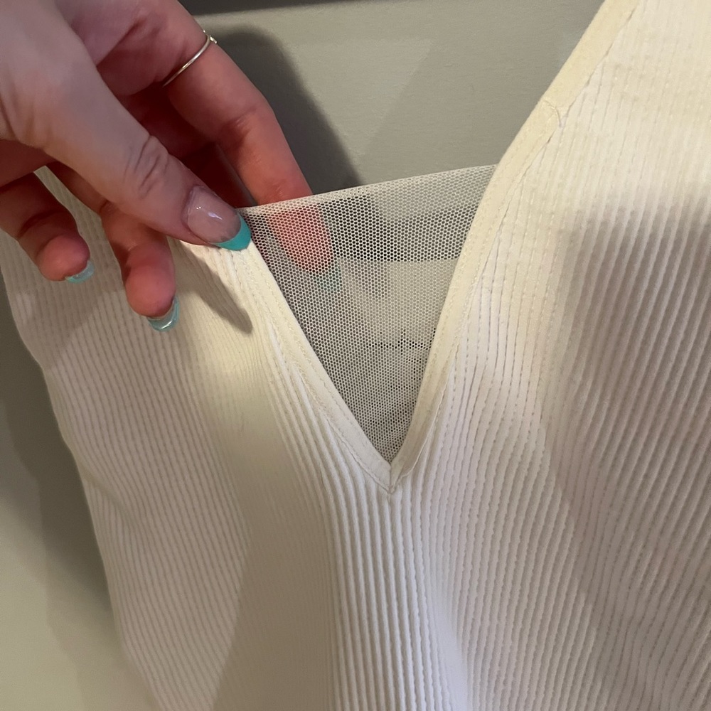 White tank top - Picture 3 of 3